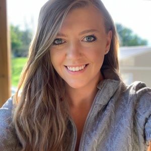 Meet your Posher, Jennie